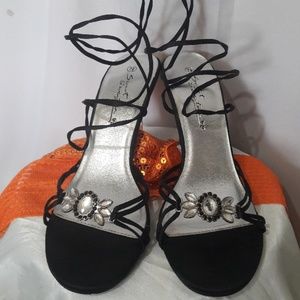 Sweet Seventeen Black lace up sandals 7.5